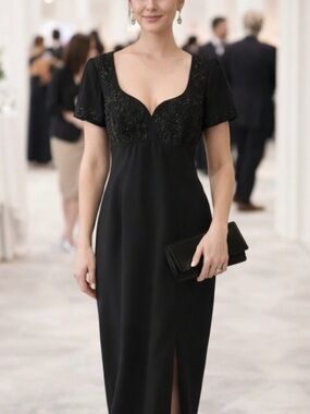 Liz Claiborne NIGHT Bodice Beaded Sweetheart Neck Gown